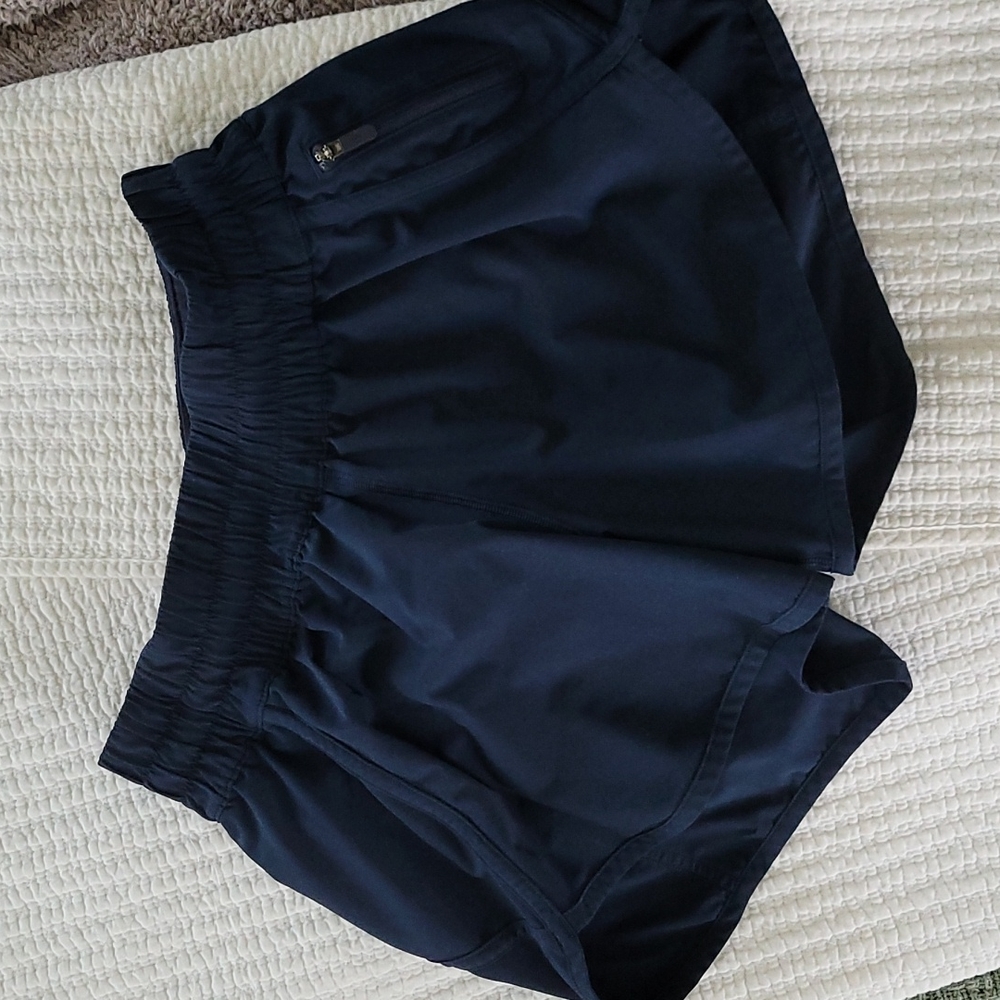 Lululemon size 6 navy blue running shorts